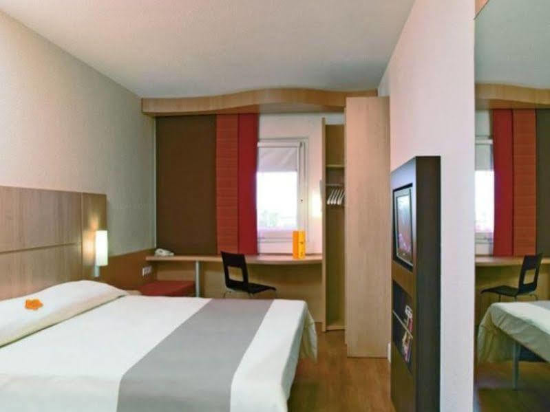 Hotel Ibis Shenyang Tiexi Exterior photo